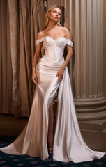 Hailee Gown Off White Lace Satin Fitted Gown