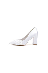 Sweet Pointed Toe Chunky Heels with Lace