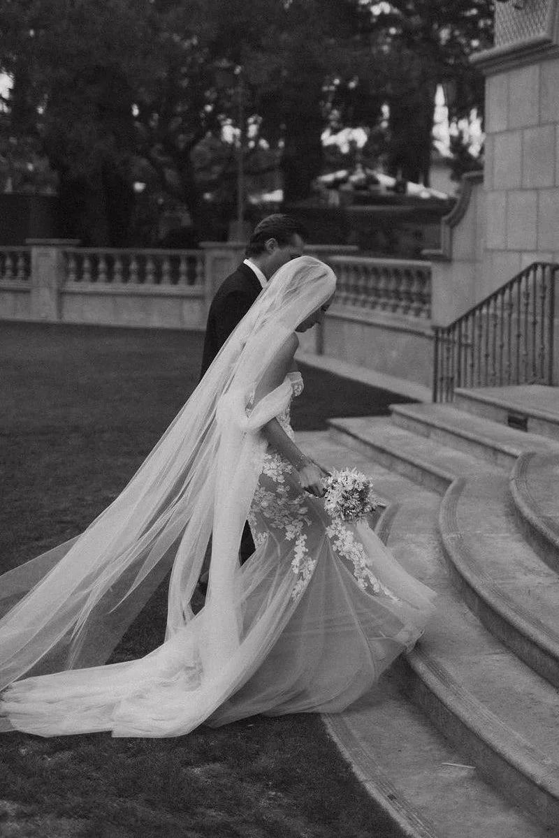 Glamorous Mermaid Off the Shouder Tulle Lace Wedding Dresses