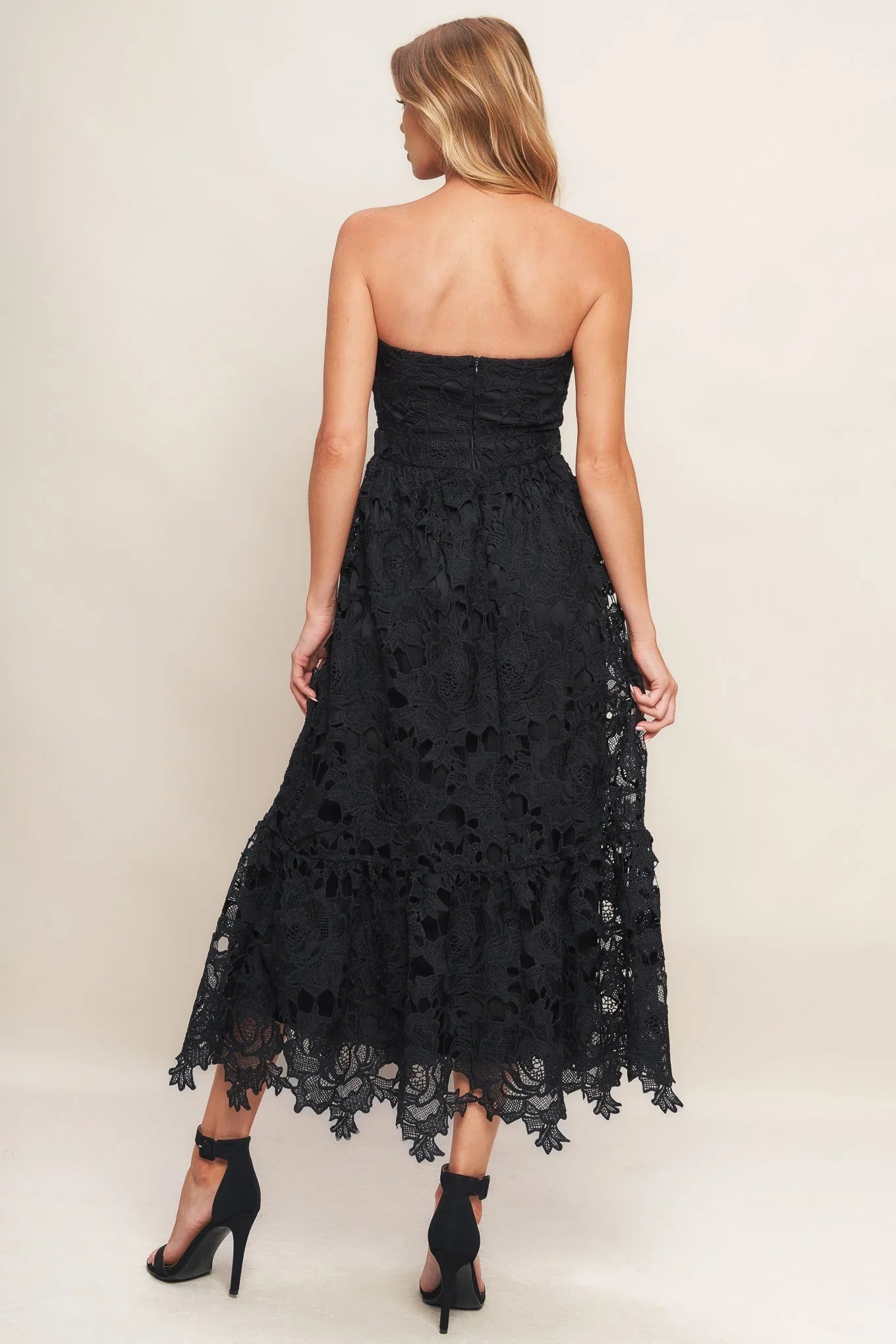 CAREFREE NIGHTS LACE MIDI DRESS BLACK