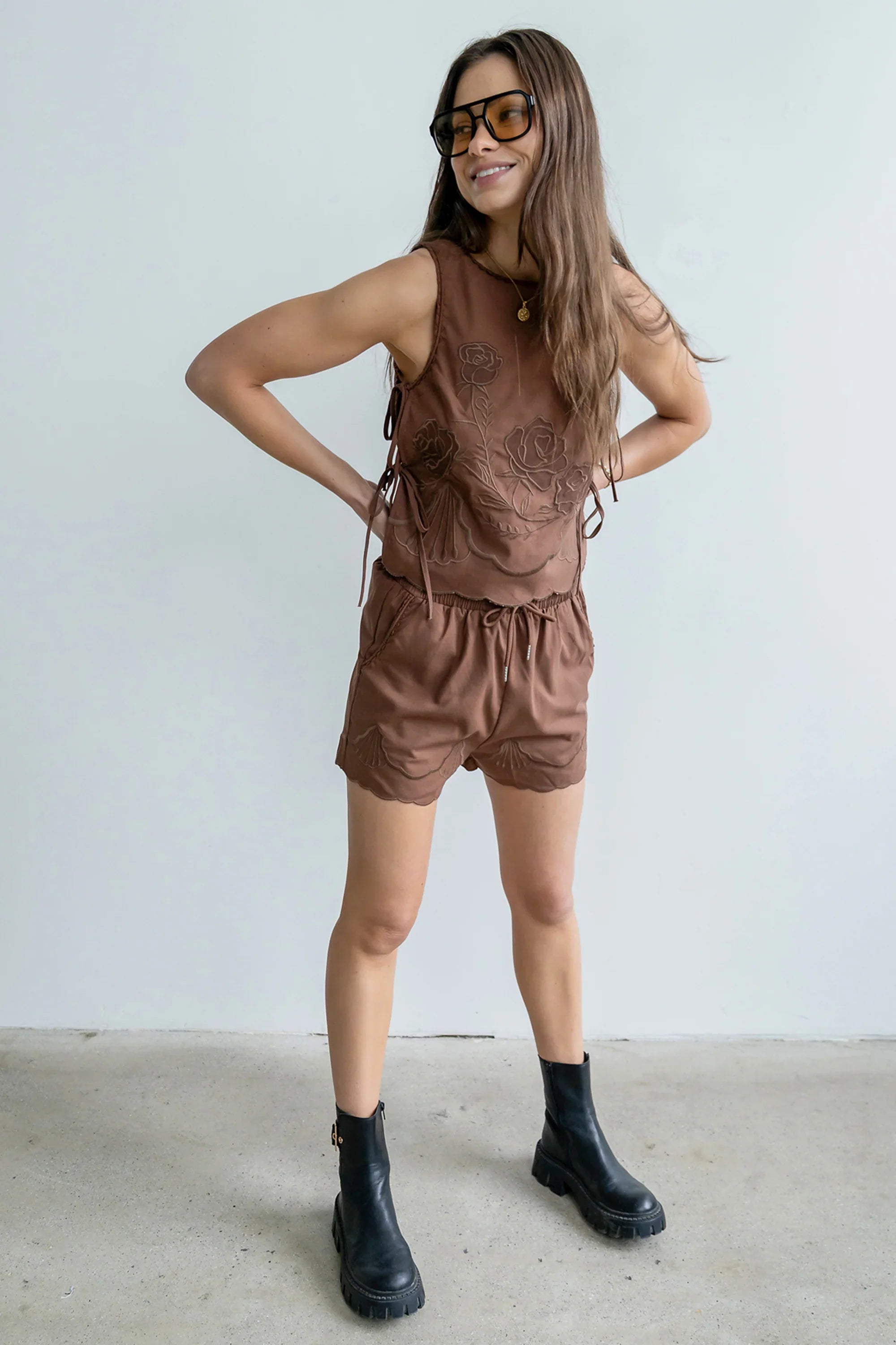 Rudy Embroidered Shorts in Brown