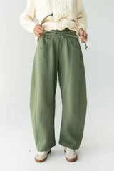 Maribel Barrel Sweatpants in Green