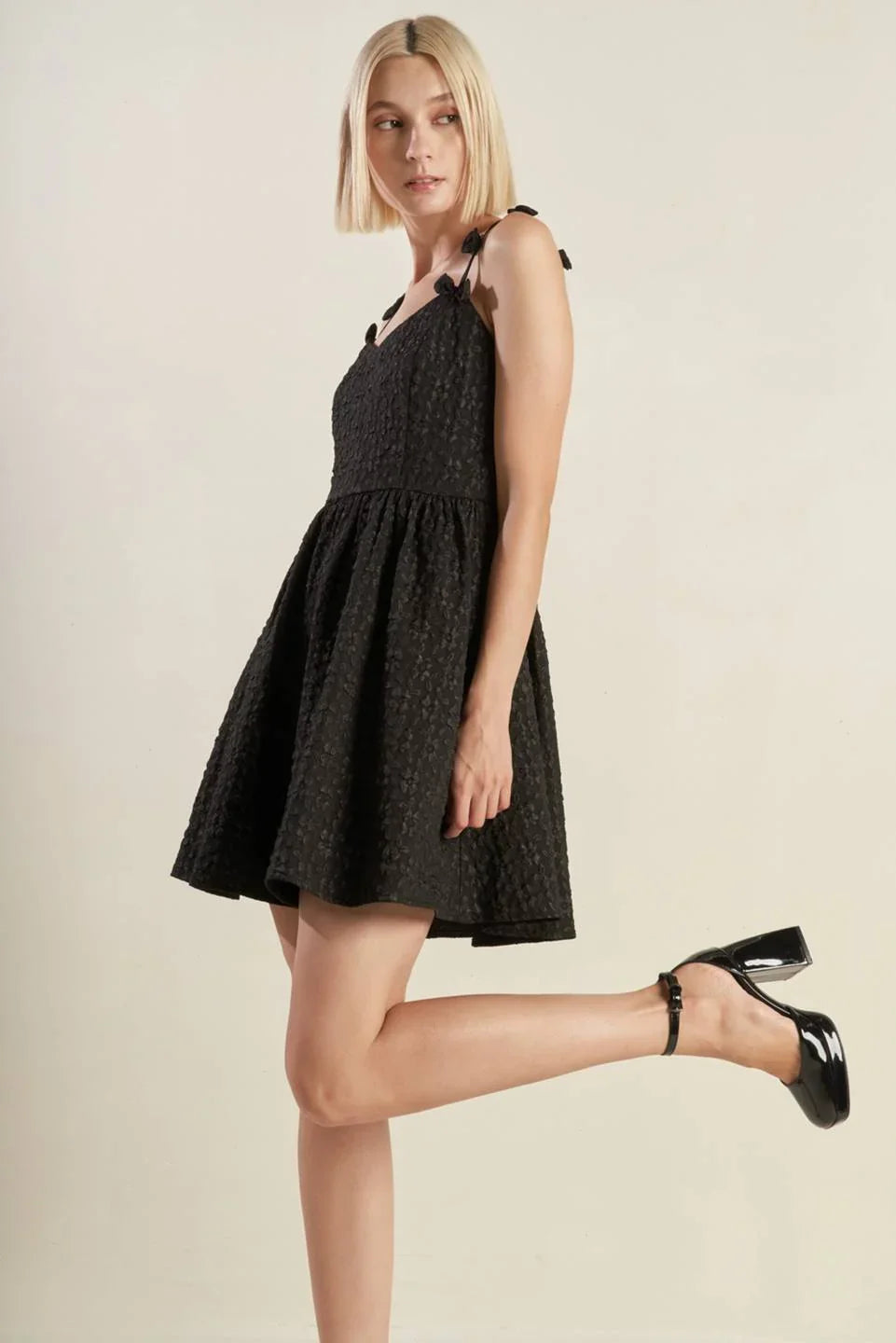 COVETED SWEETNESS BOW DETAIL MINI DRESS