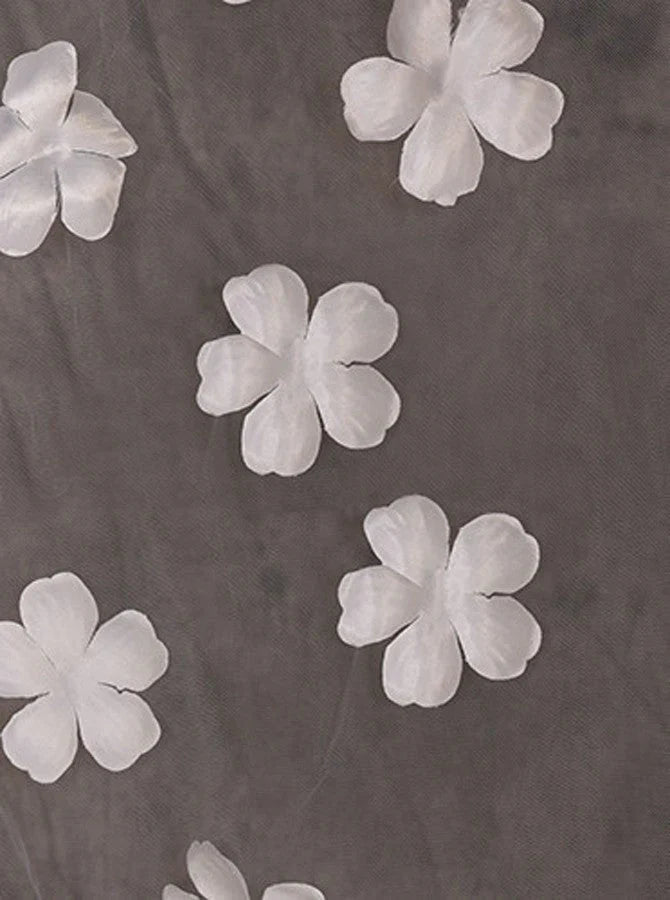 Cute Lace Flower Appliques One Tier Cut Edge Wedding Veil