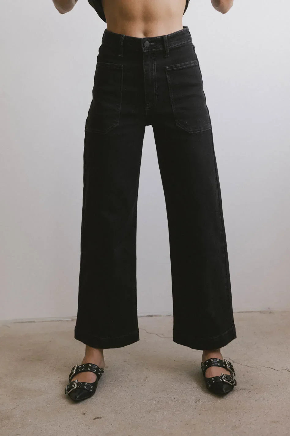 Leila Wide Leg Jeans in Black