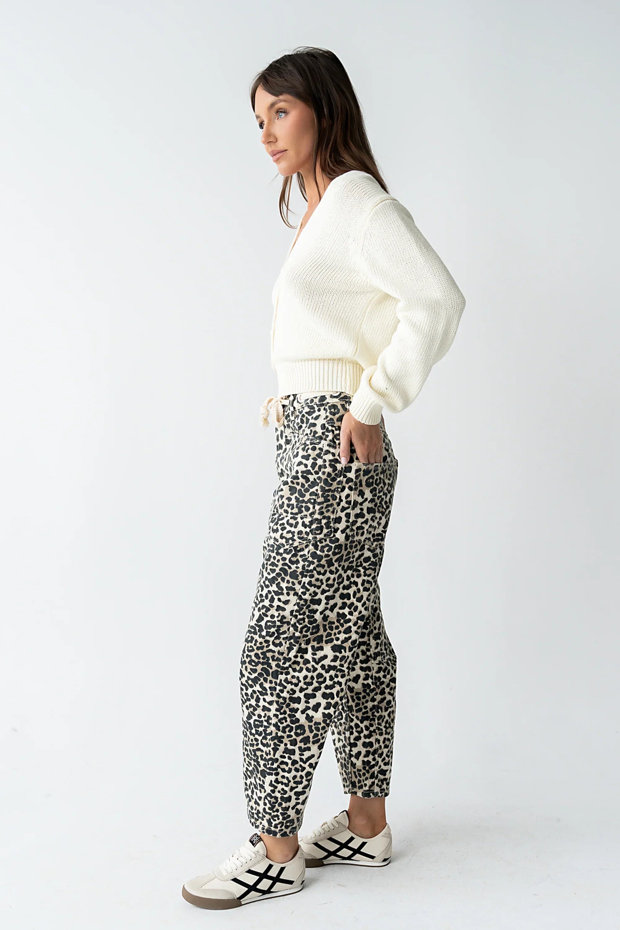 Jocelyn Barrel Jeans in Leopard